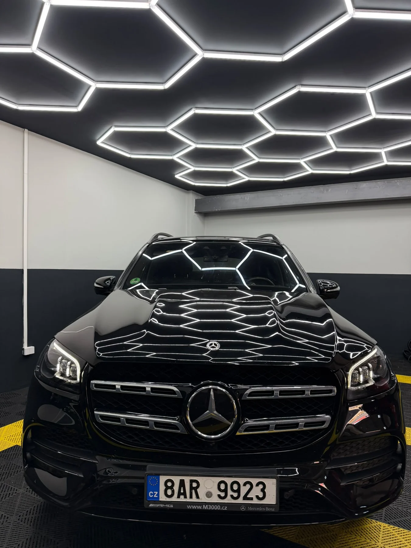 Mercedes GLS 400d zepředu